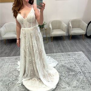 Elegant A-Line Boho Wedding Dress with Plunge Neckline Spaghetti Straps Ivory